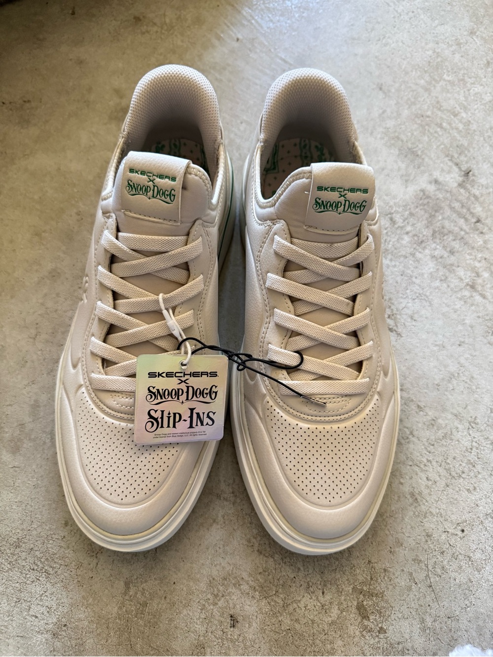 Skechers Snoop Dogg Men’s White Low-Top Slip-In Sneakers